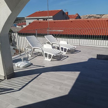 VAL apartmani, Stara Novalja Exterior foto