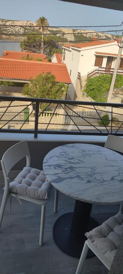 VAL apartmani, Stara Novalja Exterior foto
